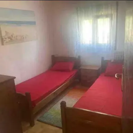 Ваканционна къща Alexandra's House *